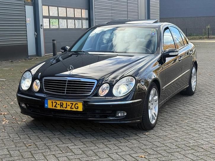 Gebruikt 2005 Mercedes E200 Sedan | € 7.950 - Afbeelding 1/4