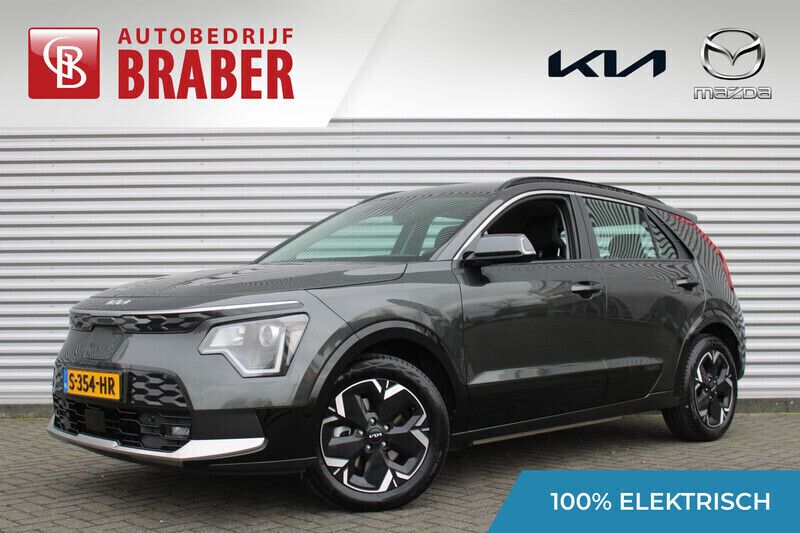 Grijs Gebruikt 2023 Kia e-Niro SUV | € 36.545 (Duur) - Afbeelding 1/4