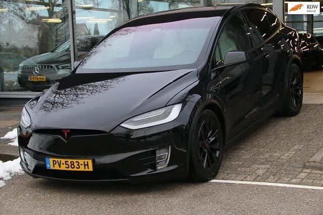 Zwart Occasion 2017 Tesla Model X SUV | € 33.995 (Iets duurder) - Afbeelding 1/4