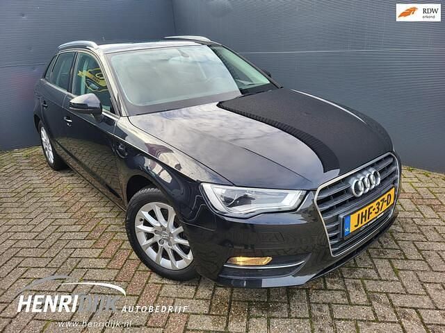 Occasion Audi A3 Sportback Attraction 122 PK (89 kW) 2013 Zwart (metallic) Hatchback