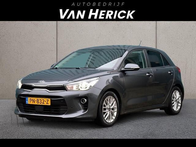 Grijs Gebruikt 2017 Kia Rio Hatchback | € 12.945 (Goede deal) - Afbeelding 1/4