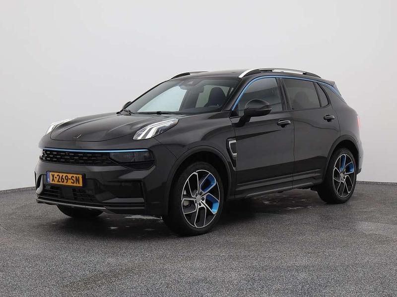 Zwart Gebruikt 2024 Lynk & Co 01 SUV | € 27.400 (Goede deal) - Afbeelding 1/3