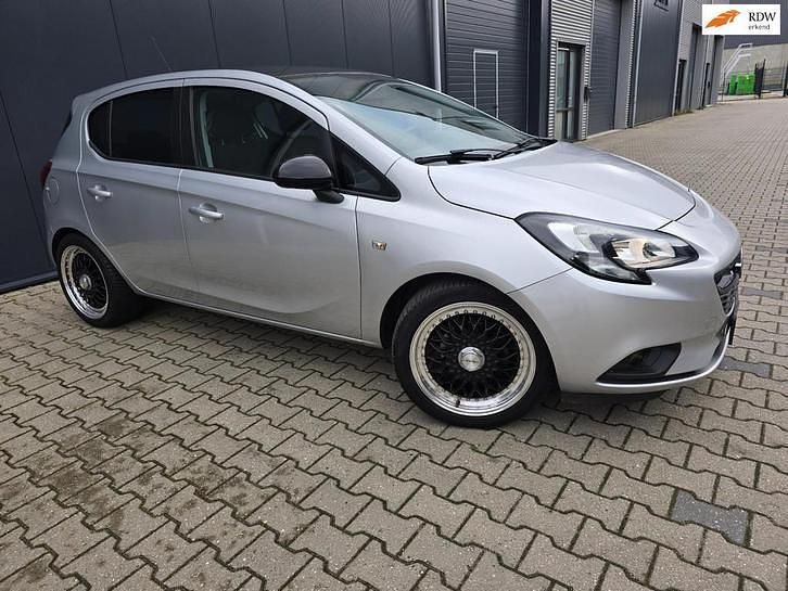 Grijs Gebruikt 2018 Opel Corsa Cosmo Hatchback | € 7.450 (Super prijs) - Afbeelding 1/4