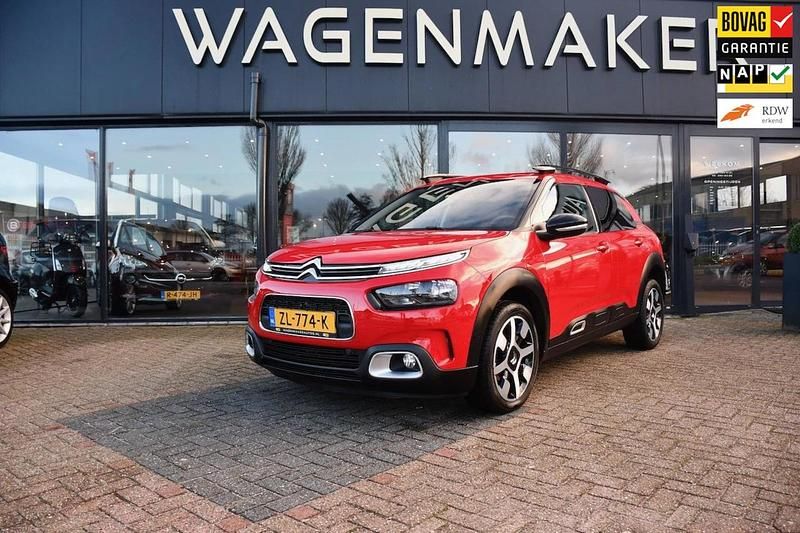 Rood Gebruikt 2019 Citroën C4 Cactus PureTech Hatchback | € 12.950 (Eerlijke prijs) - Afbeelding 1/4