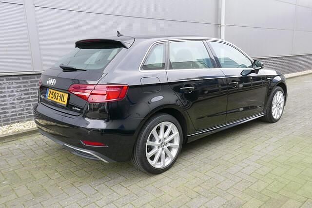 Occasion Audi A3 Sportback Sport 150 PK (110 kW) 2017 Zwart Hatchback