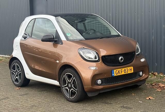 Occasion Smart ForTwo Coupé Pure 2024 Bruin Hatchback