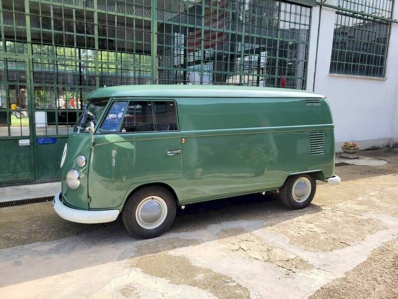 Groen Gebruikt 1964 VW T1 Van | € 46.000 - Afbeelding 1/4