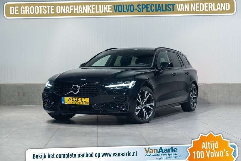 Zwart, metallic lak Gebruikt 2022 Volvo V60 R-Design Stationwagen | € 39.450 (Super prijs) - Afbeelding 1/3