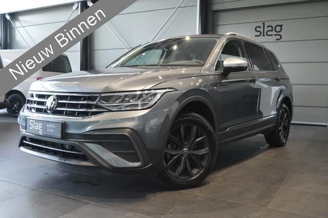 Goud Gebruikt 2024 VW Tiguan Allspace Move SUV | € 41.900 (Goede deal) - Afbeelding 1/4