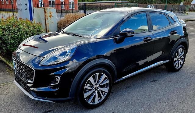 Zwart Gebruikt 2020 Ford Puma Gen-E Titanium X SUV | € 18.350 - Afbeelding 1/4