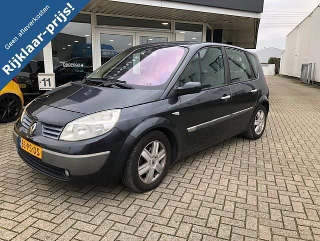 Grijs Occasion 2004 Renault Scénic II Dynamique MPV | € 1.650 - Afbeelding 1/4
