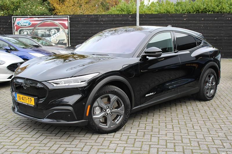 Occasion Ford Mustang Mach-E Extended Range 202 kW (276 PK) 2022 Zwart SUV