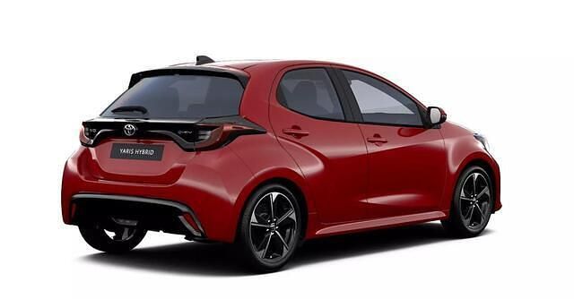 Nieuw Toyota Yaris Executive 131 PK (96 kW) 2025 Rood Hatchback