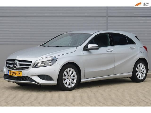 Occasion Mercedes A180 122 PK (89 kW) 2013 Grijs (metallic) Hatchback