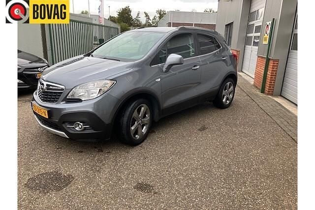 Grijs Gebruikt 2013 Opel Mokka Edition SUV | € 7.950 (Eerlijke prijs) - Afbeelding 1/4