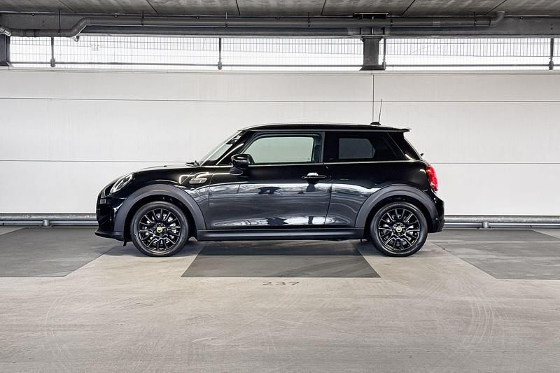 Occasion Mini Cooper 135 kW (184 PK) 2023 Midnight black ii (c4r) Hatchback