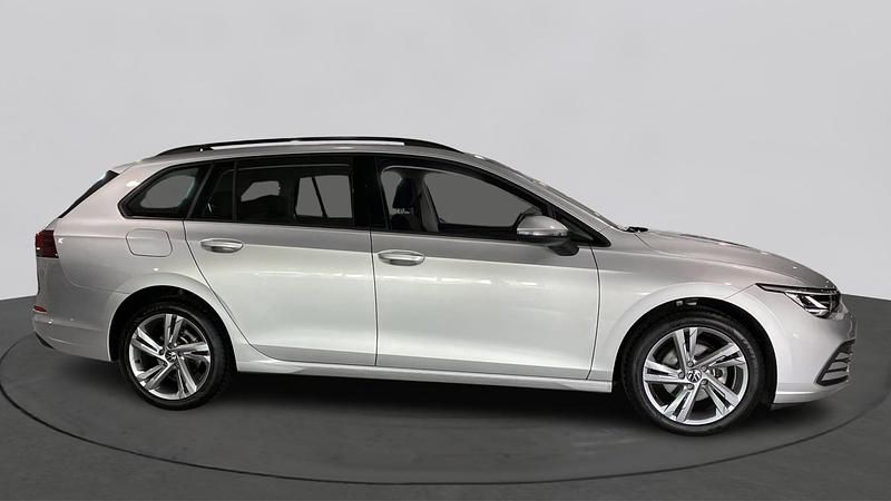 Occasion VW Golf VIII Life 2023 Grijs Stationwagen
