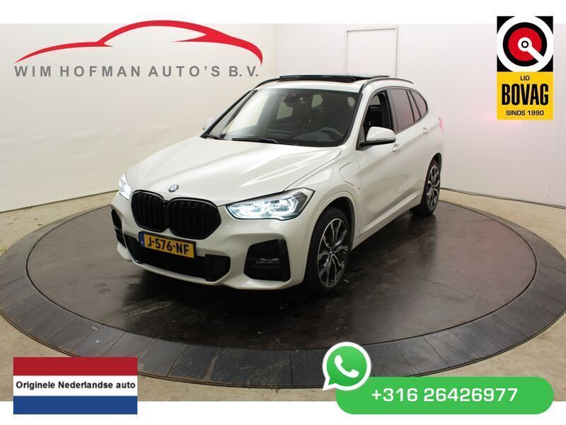 Wit, metallic lak Gebruikt 2020 BMW X1 M Sport SUV | € 31.839 (Eerlijke prijs) - Afbeelding 1/4