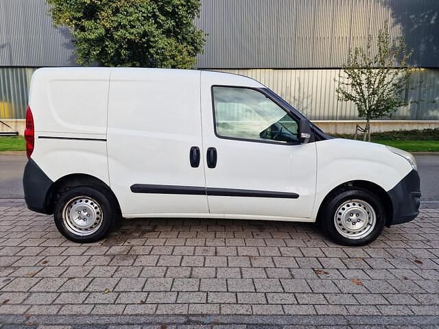 Occasion Opel Combo 90 PK (66 kW) 2012 Wit MPV