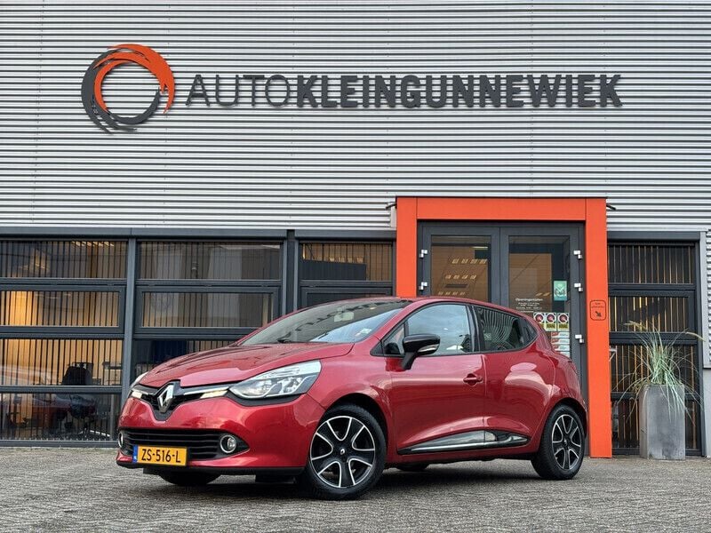 Rood Gebruikt 2013 Renault Clio IV Dynamique Hatchback | € 5.850 (Eerlijke prijs) - Afbeelding 1/4