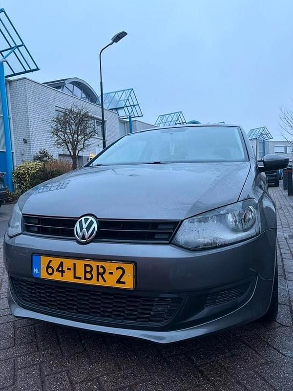 Occasion 2010 VW Polo Hatchback | € 4.000 (Super prijs) - Afbeelding 1/4