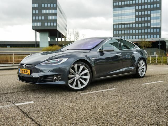 Grijs Gebruikt 2016 Tesla Model S Sedan | € 31.750 - Afbeelding 1/4
