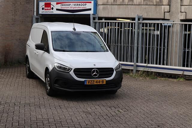 Wit Gebruikt 2024 Mercedes Citan 110 Van | € 21.239 (Iets duurder) - Afbeelding 1/4