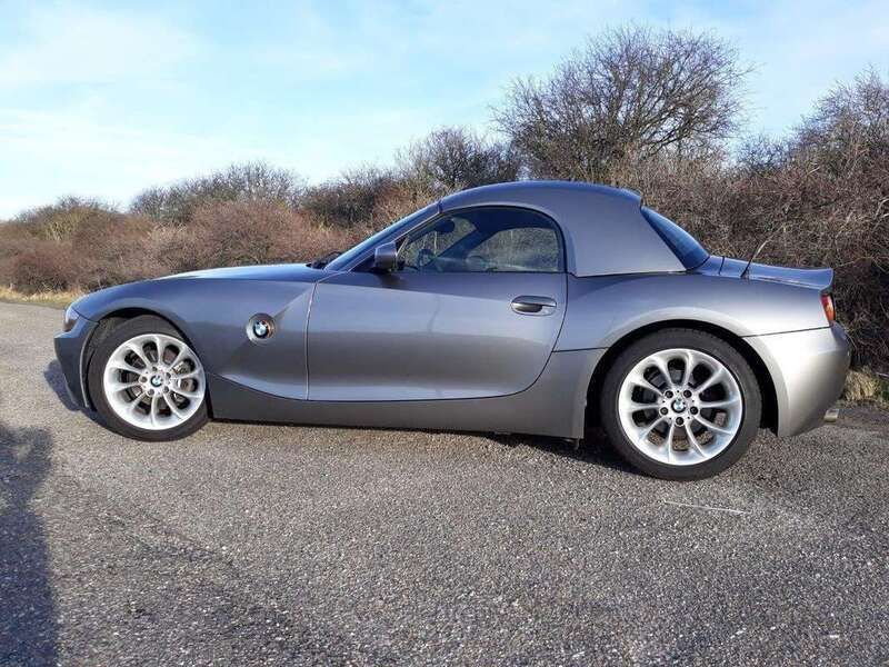 Grijs Gebruikt 2003 BMW Z4 Cabriolet | € 8.500 (Super prijs) - Afbeelding 1/4
