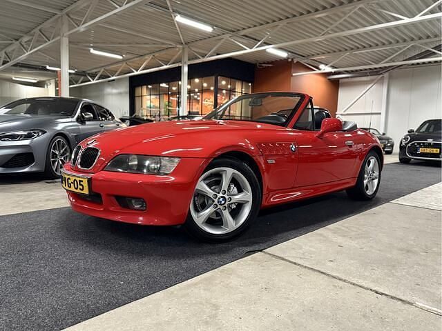 Rood Occasion 1998 BMW Z3 Cabriolet | € 6.750 (Eerlijke prijs) - Afbeelding 1/4