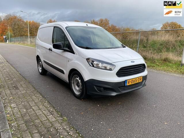 Wit Gebruikt 2017 Ford Transit Van | € 6.750 (Goede deal) - Afbeelding 1/4