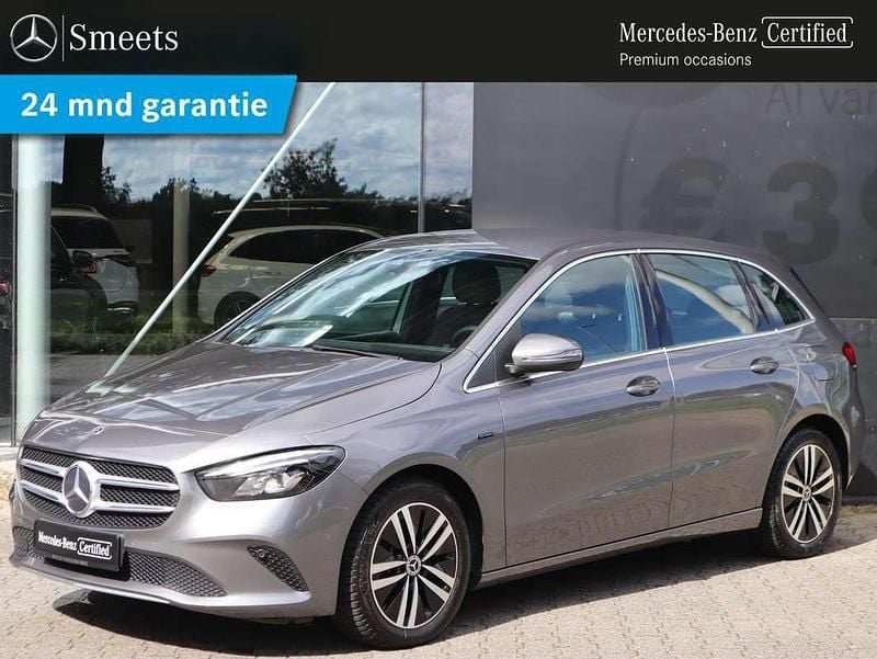 Grijs Gebruikt 2021 Mercedes B250e Advantage MPV | € 27.888 (Eerlijke prijs) - Afbeelding 1/3