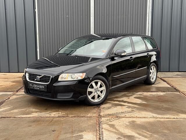 Zwart (metallic) Occasion 2010 Volvo V50 Stationwagen | € 1.950 (Eerlijke prijs) - Afbeelding 1/4