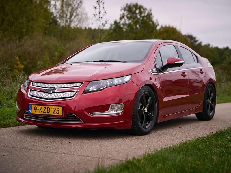 Rood Gebruikt 2013 Opel Ampera Hatchback | € 6.250 - Afbeelding 1/4