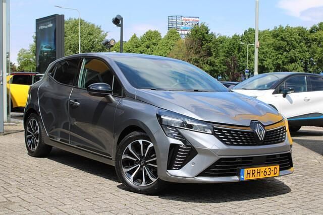 Occasion Renault Clio V Techno 91 PK (66 kW) 2024 Grijs Hatchback