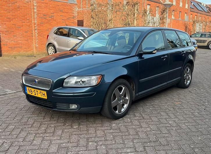 Occasion 2006 Volvo V50 Stationwagen | € 1.950 (Eerlijke prijs) - Afbeelding 1/4