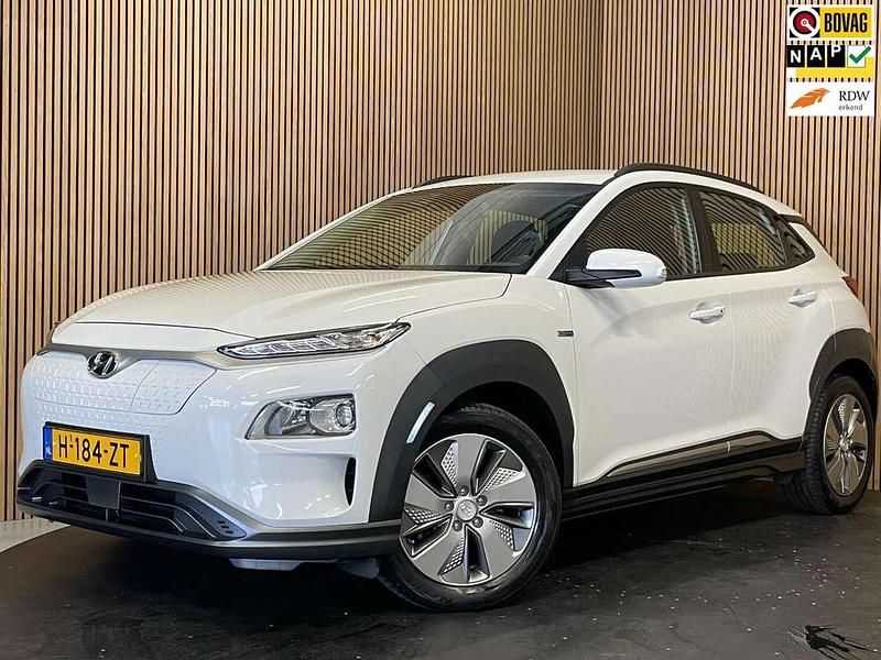 Wit Gebruikt 2020 Hyundai Kona Comfort SUV | € 15.895 (Eerlijke prijs) - Afbeelding 1/2