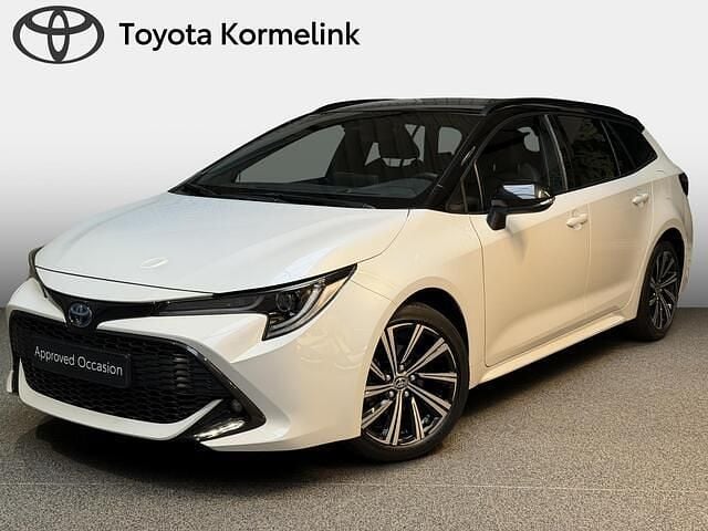 Wit Gebruikt 2023 Toyota Corolla Sport Stationwagen | € 28.950 (Goede deal) - Afbeelding 1/4
