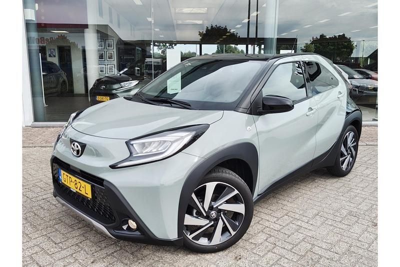 Groen Gebruikt 2024 Toyota Aygo X Envy SUV | € 22.890 - Afbeelding 1/1