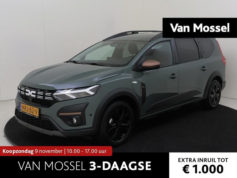 Grijs Gebruikt 2025 Dacia Jogger Extreme MPV | € 34.435 (Duur) - Afbeelding 1/4
