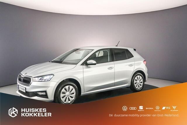 Grijs Gebruikt 2024 Skoda Fabia Selection Hatchback | € 22.400 (Iets duurder) - Afbeelding 1/4