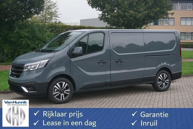 Grijs Nieuw 2024 Renault Trafic Luxe Van | € 34.850 (Goede deal) - Afbeelding 1/4