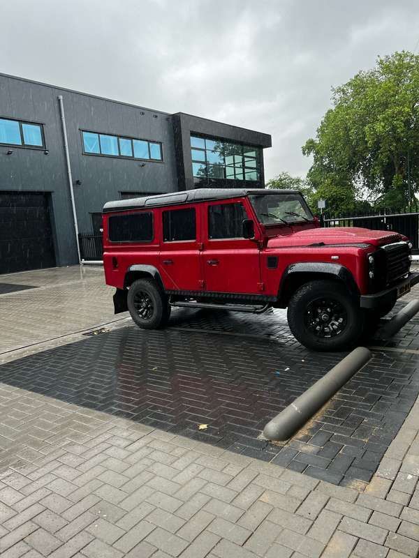 Rood Gebruikt 2011 Land Rover Defender SUV | € 65.000 - Afbeelding 1/4