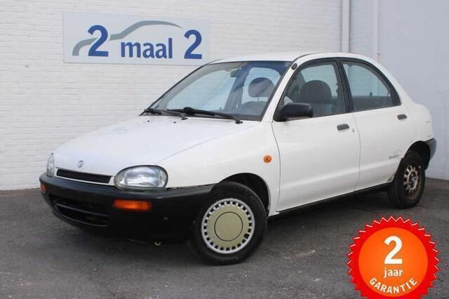 Wit Gebruikt 1994 Mazda 121 Sedan | € 4.500 - Afbeelding 1/3