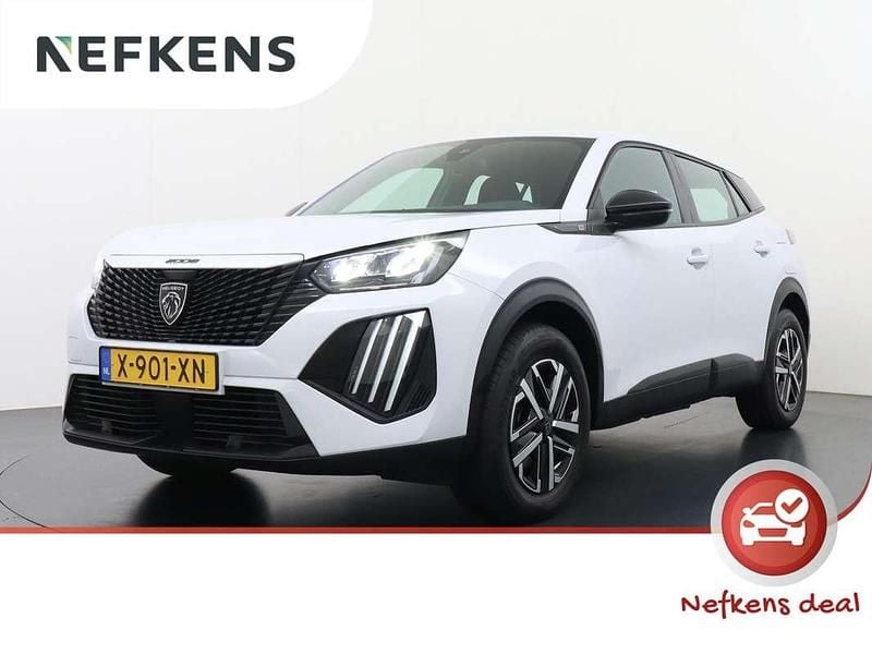 Wit Gebruikt 2024 Peugeot e-2008 Active SUV | € 25.925 (Goede deal) - Afbeelding 1/4