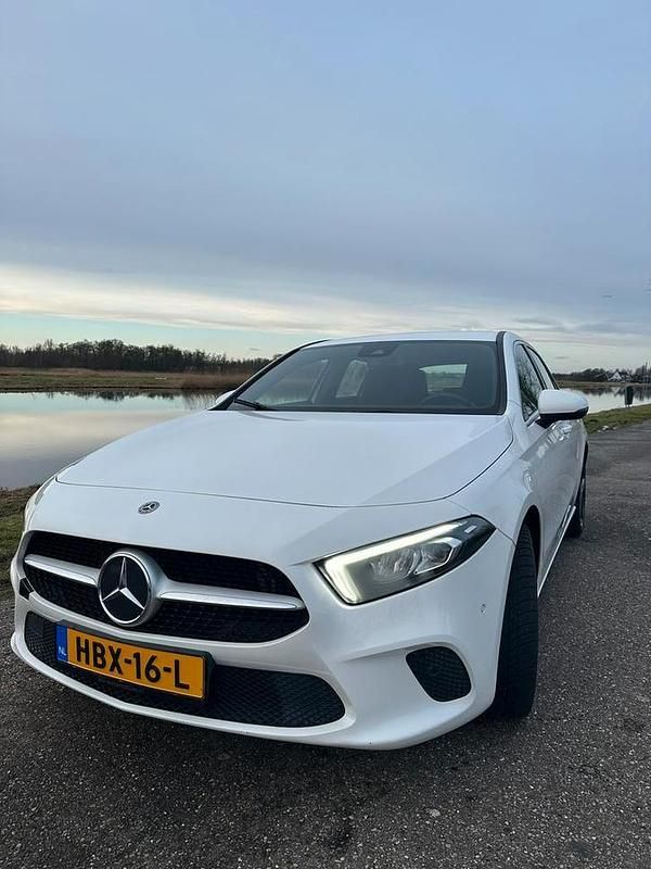 Gebruikt 2018 Mercedes A200 | € 17.950 - Afbeelding 1/4