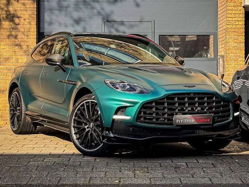 Groen Gebruikt 2022 Aston Martin DBX SUV | € 214.950 - Afbeelding 1/2