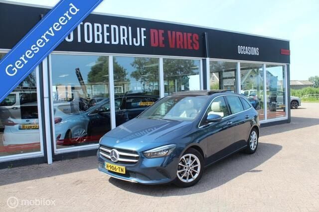 Blauw Gebruikt 2020 Mercedes B200 MPV | € 25.950 (Eerlijke prijs) - Afbeelding 1/4