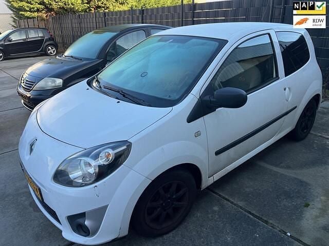 Wit Occasion 2011 Renault Twingo Authentique Hatchback | € 900 (Goede deal) - Afbeelding 1/4