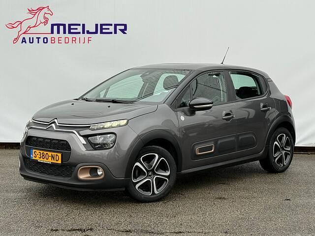 Grijs Occasion 2023 Citroën C3 PureTech Hatchback | € 14.980 (Eerlijke prijs) - Afbeelding 1/4