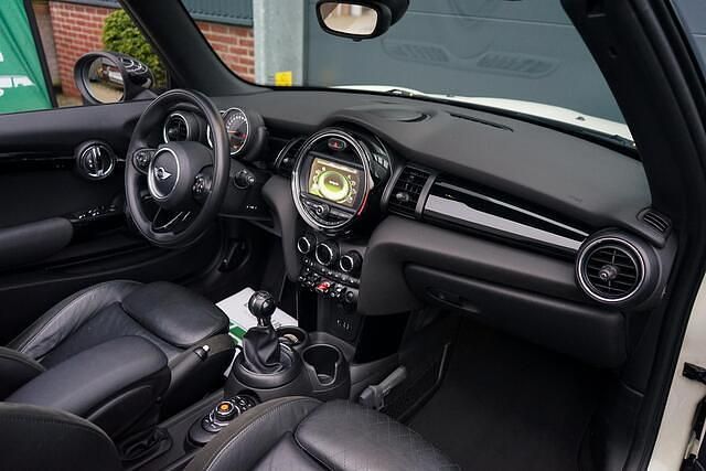 Occasion Mini Cooper Cabriolet Business 136 PK (100 kW) 2016 Wit Cabriolet